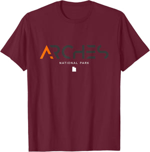 Arches National Park Utah Tonal Retro Vintage T-Shirt - T-Shirt | Maroon