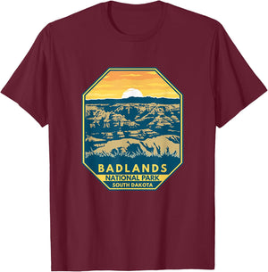 Badlands National Park Sunset Retro Emblem Vintage T-Shirt - T-Shirt | Maroon
