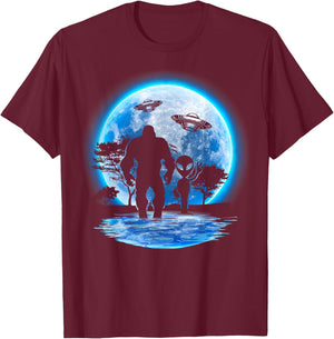 Alien & Bigfoot Moon Big Foot Sasquatch Gifts Women T-Shirt - T-Shirt | Maroon
