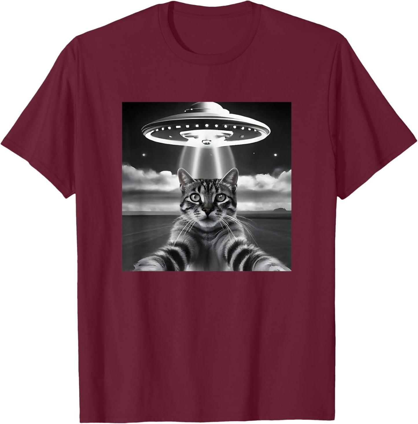 Cat UFO Selfie Funny Alien Invasion Retro Classic Photo T-Shirt - T-Shirt | Maroon
