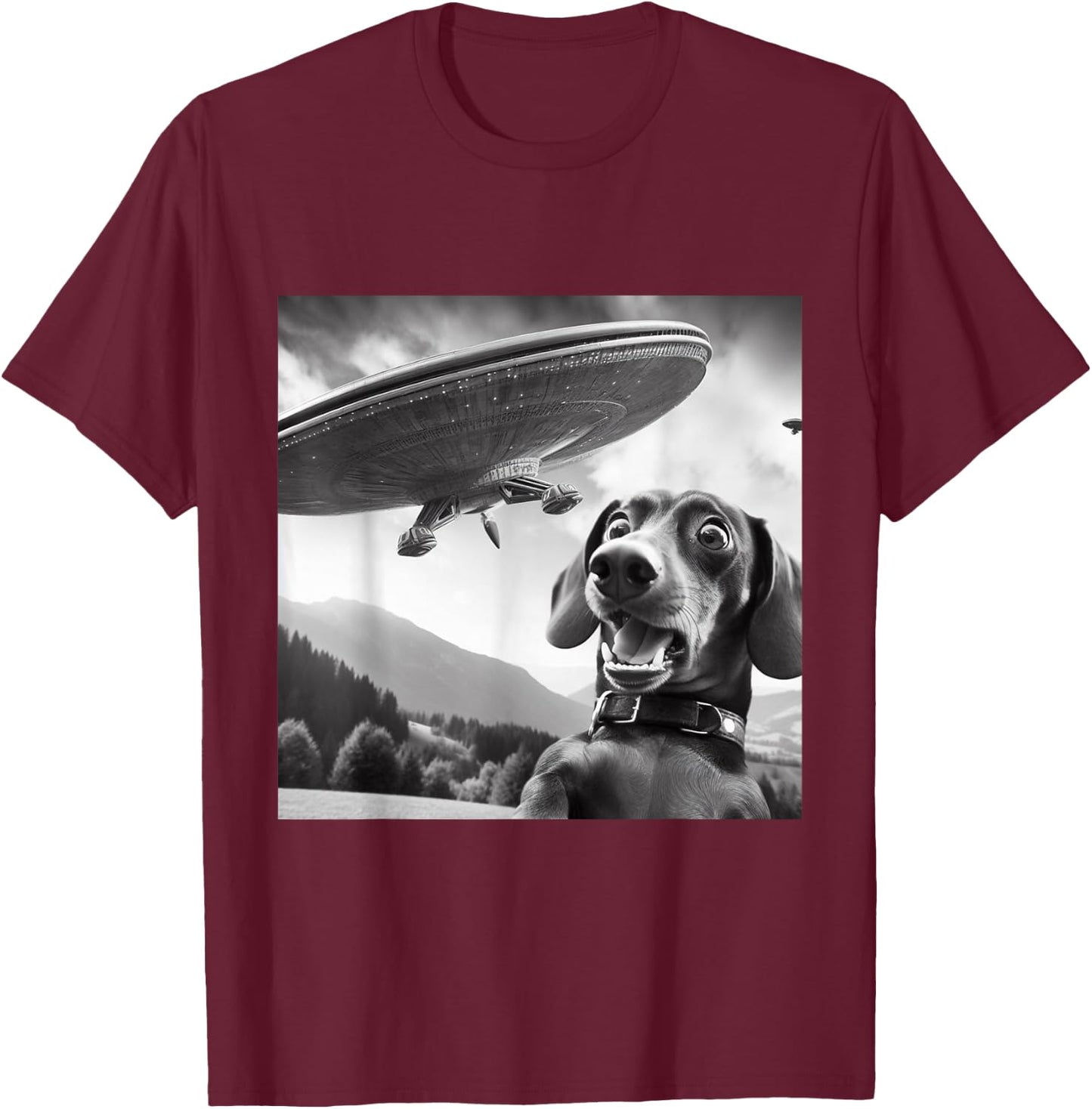 Wiener Dog Selfie With UFOs - Funny Flying Alien Dachshund T-Shirt - T-Shirt | Maroon