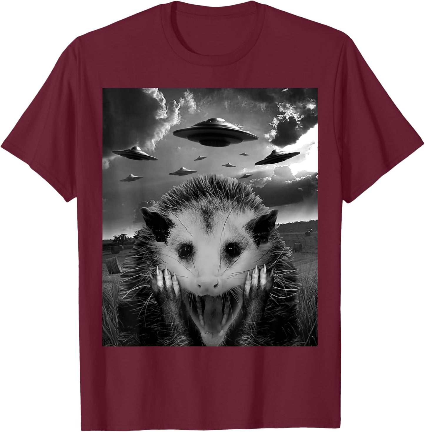 Alien Possum UFO - Funny Opossum Selfie T-Shirt - T-Shirt | Maroon