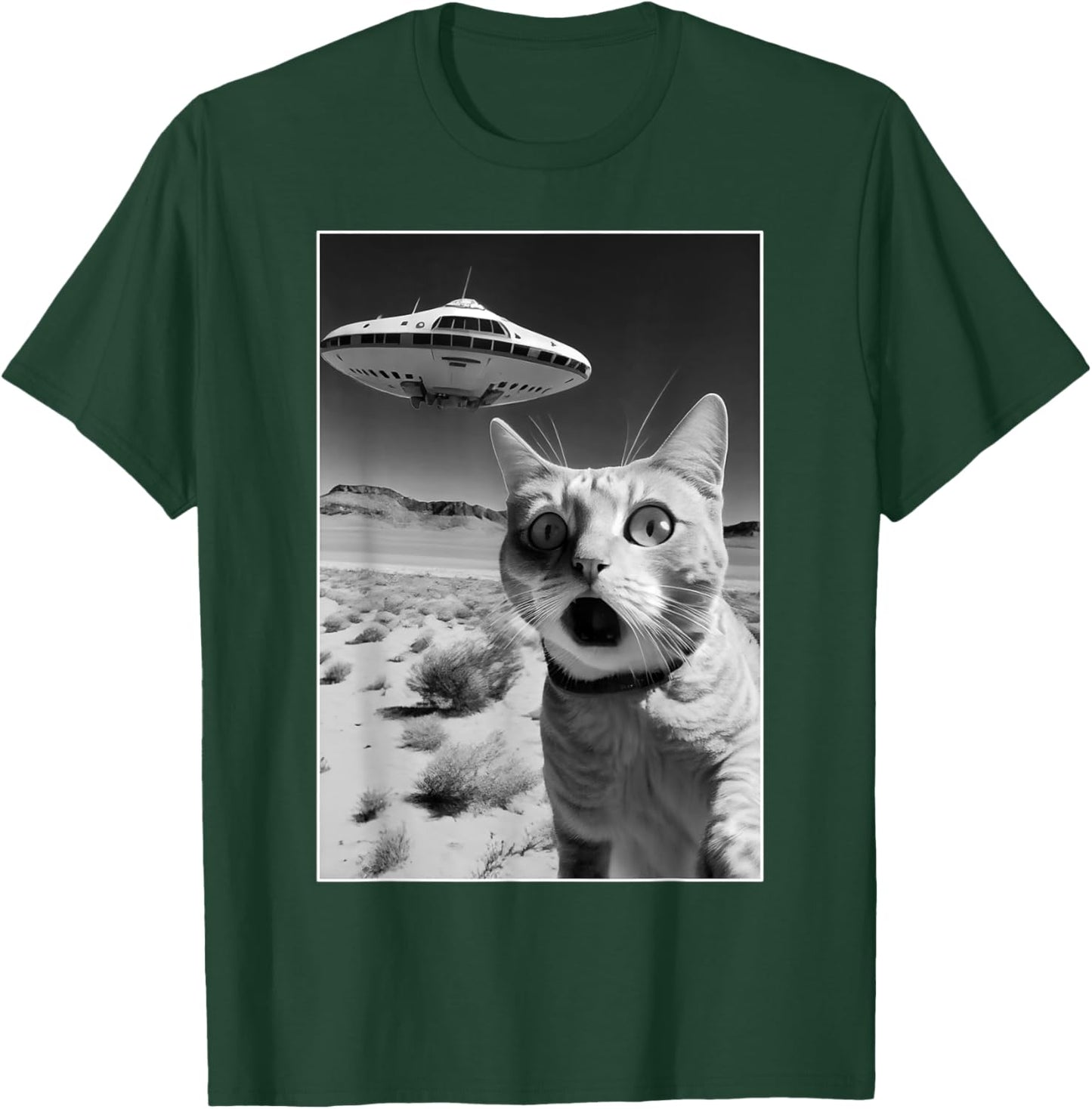 A cat taking a selfie with a ufo spaceship - funny pun meme Men Women Kids T-Shirt - T-Shirt | Forest
