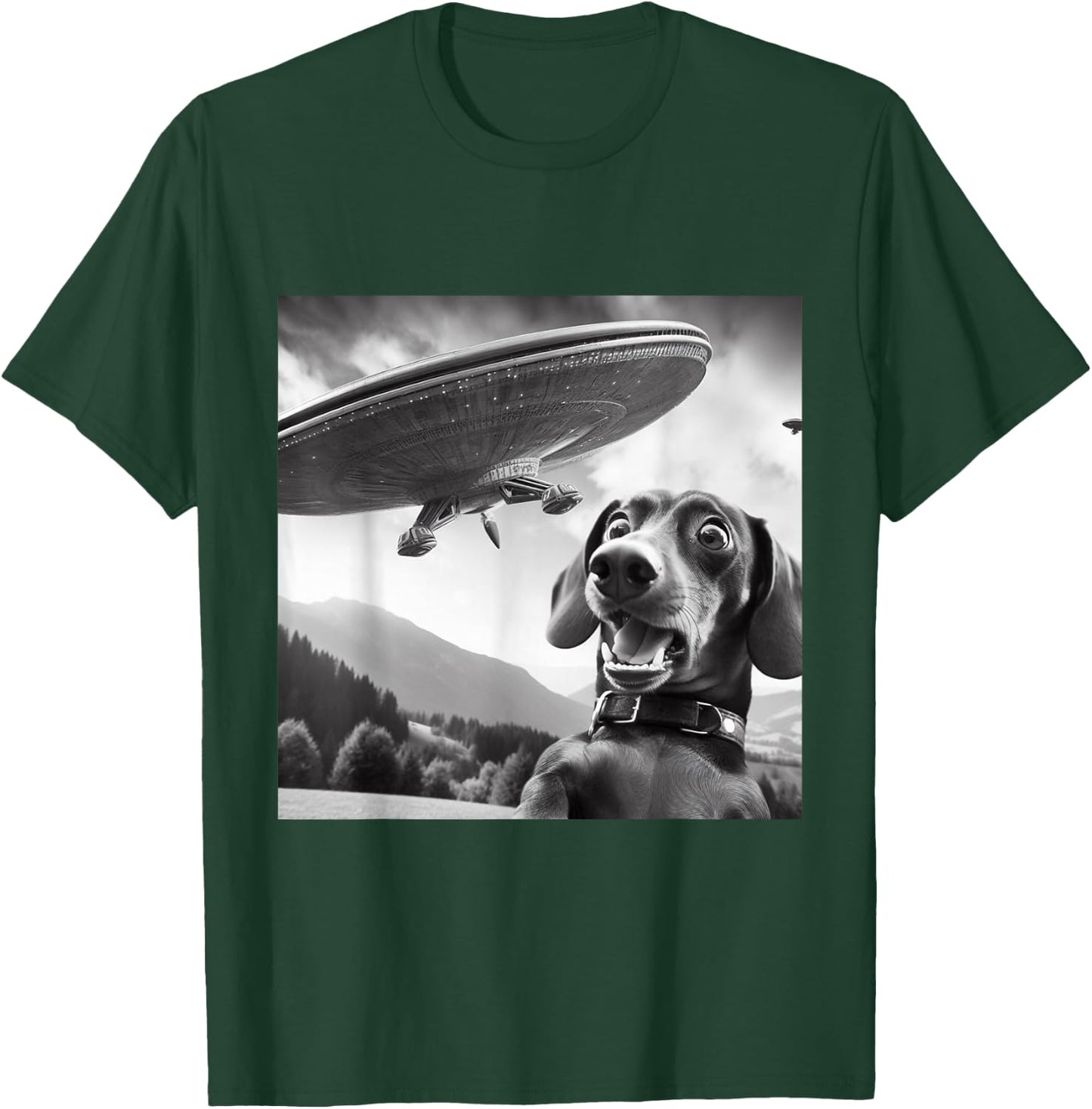 Wiener Dog Selfie With UFOs - Funny Flying Alien Dachshund T-Shirt - T-Shirt | Forest
