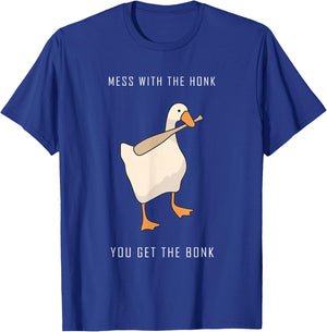 Untitled Goose Game Funny Family Gaming T-Shirt - T-Shirt | Royal