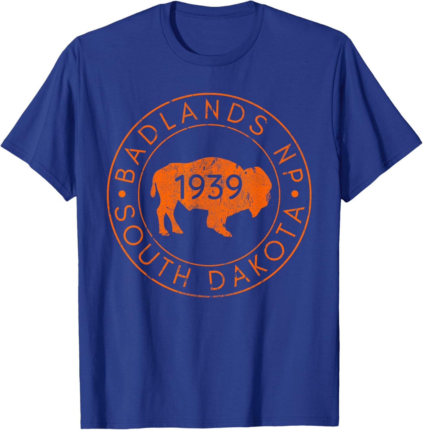 Badlands National Park South Dakota Buffalo Hiking Travel T-Shirt - T-Shirt | Royal