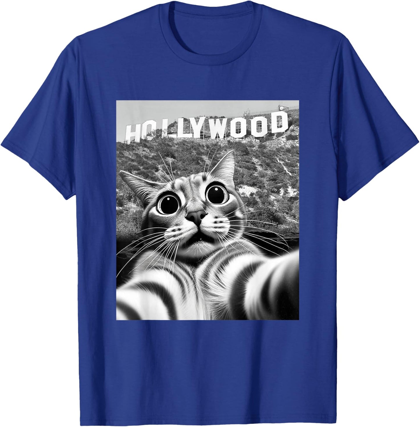California Cat Taking Selfie at Hollywood Sign Cat Selfie T-Shirt - T-Shirt | Royal