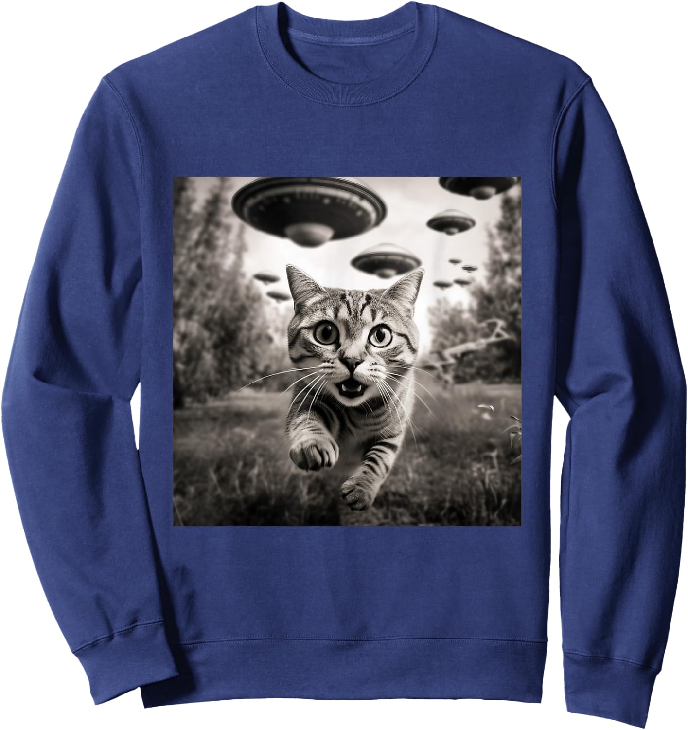 Funny Cat Running From Aliens Flying Saucer Spaceship Selfie Sweatshirt - Sweatshirt | Navy