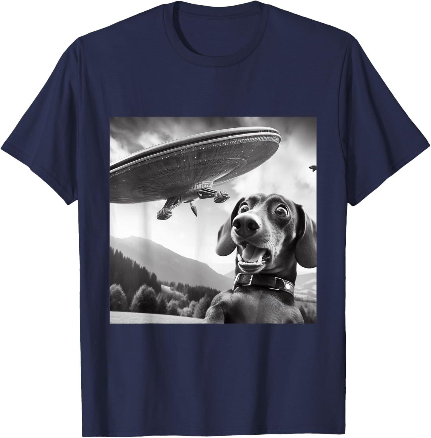 Wiener Dog Selfie With UFOs - Funny Flying Alien Dachshund T-Shirt - T-Shirt | Navy