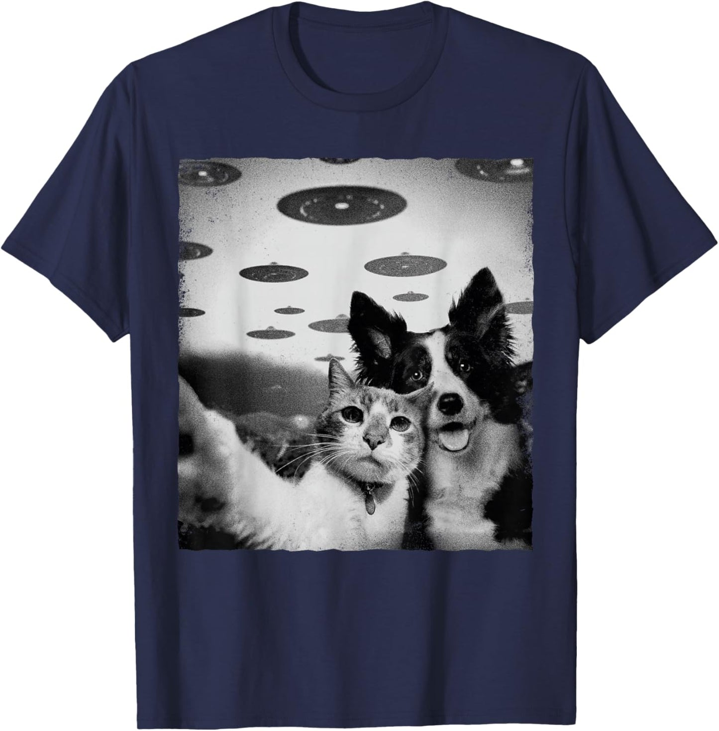 Funny Cat and Dog selfie with Alien UFO T-Shirt - T-Shirt | Navy