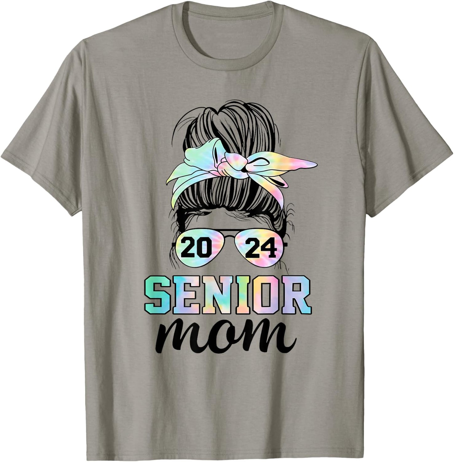 Senior 2024 mom class of 24 proud mom messy bun tie dye T-Shirt - T-Shirt | Sand