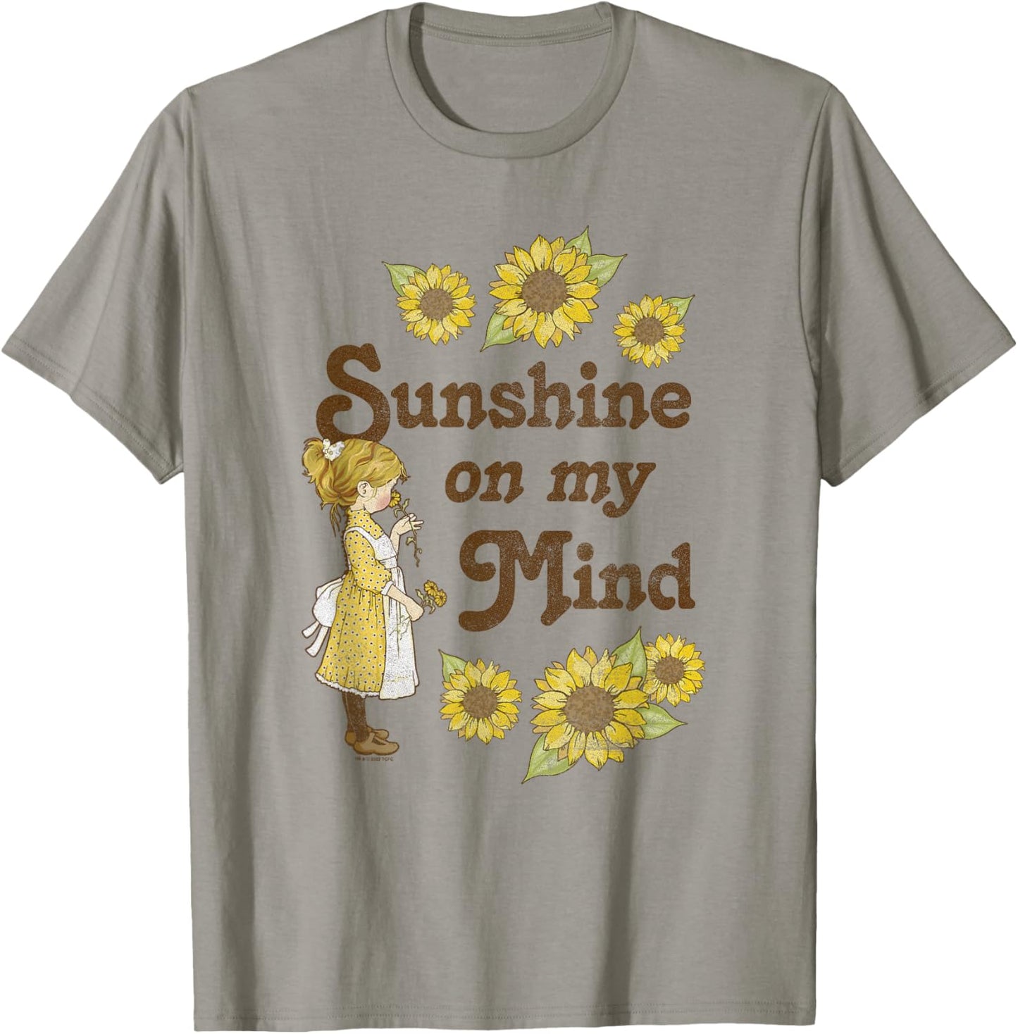 Holly Hobbie Sunshine On My Mind Sunflower Girl Vintage T-Shirt - T-Shirt | Sand