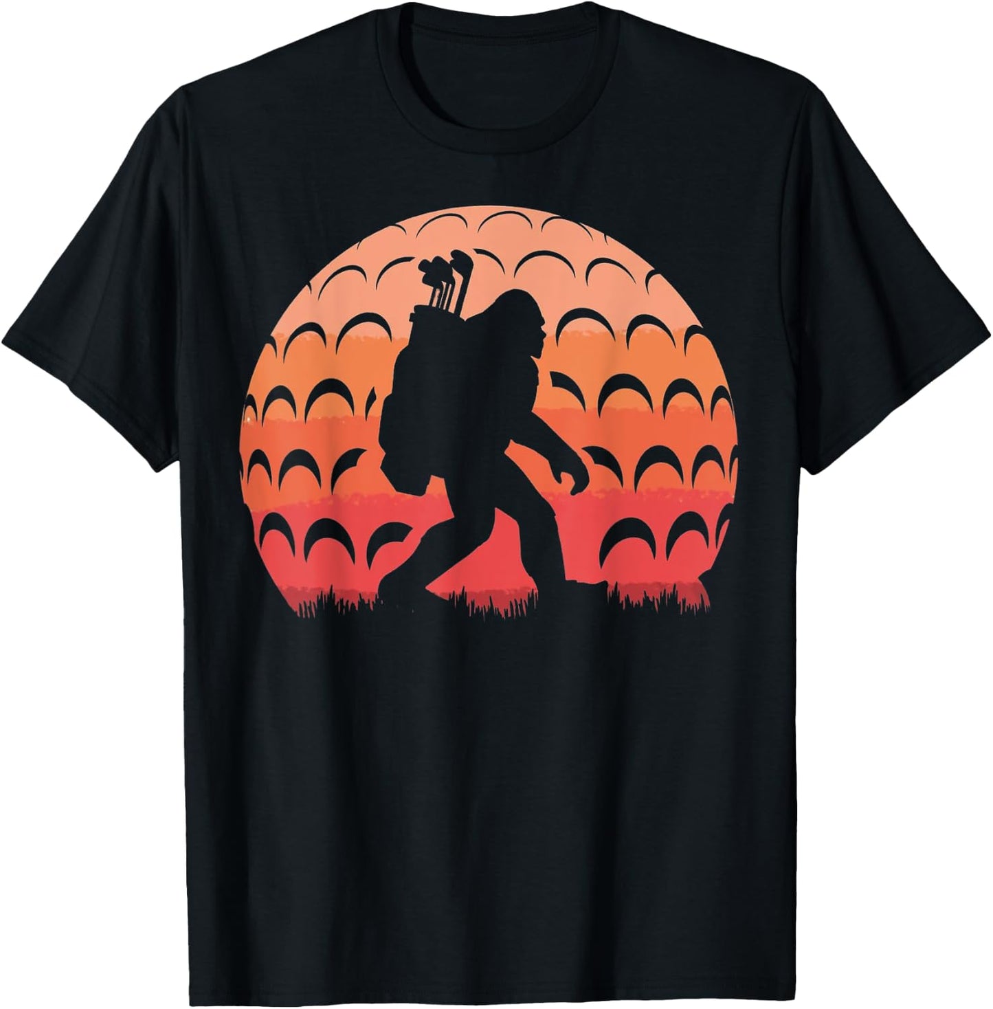 Vintage Retro Bigfoot Golf Golfer Sasquatch T-Shirt - T-Shirt | Black