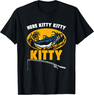 Here Kitty Fisher Fish Rod Angler Fisherman Catfish Fishing T-Shirt - T-Shirt | Black