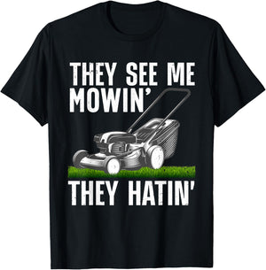 Funny Lawn Mowing Art Women Lawn Mower Gardener T-Shirt - T-Shirt | Black