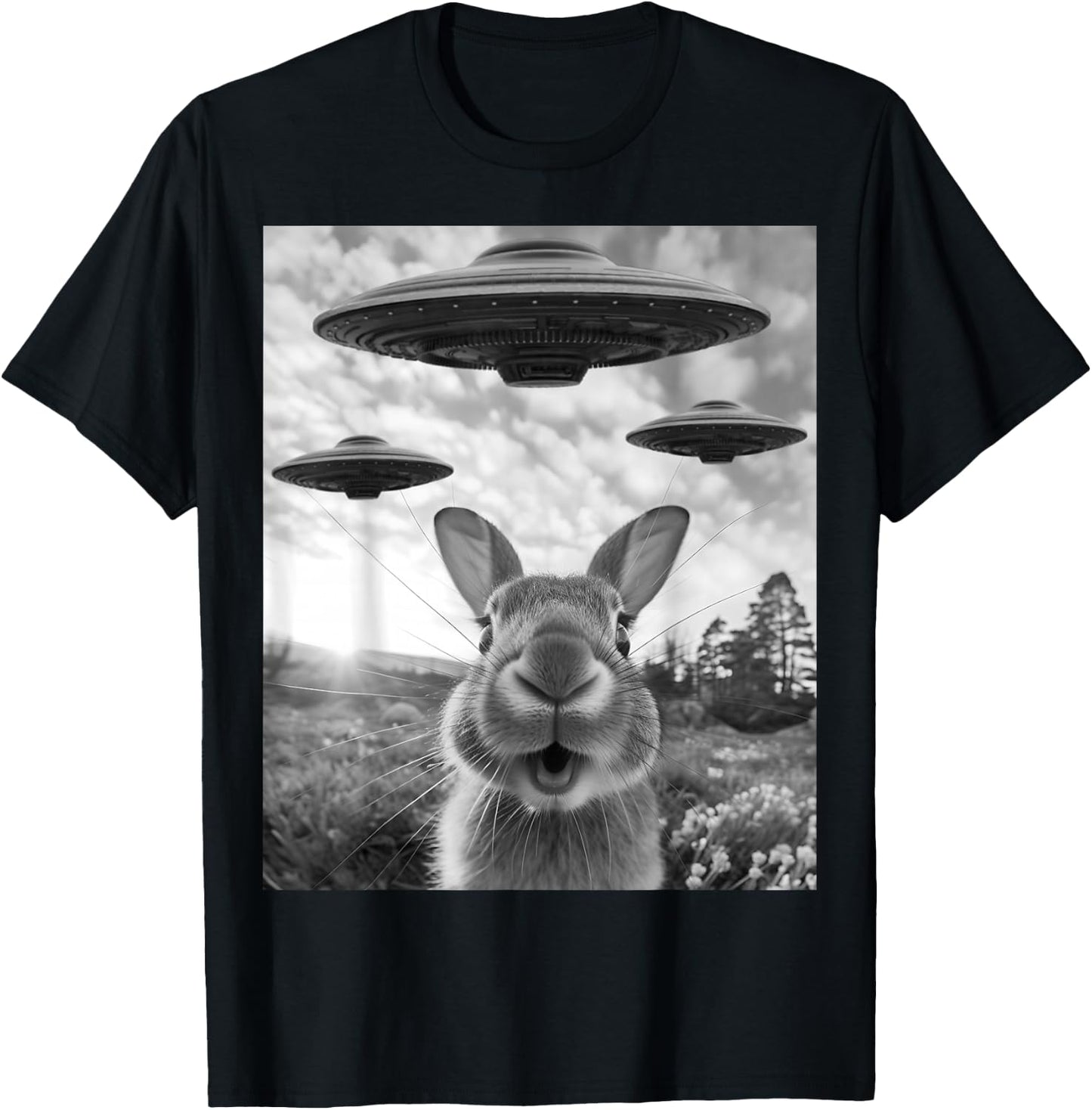 Rabbit Selfie with UFOs Vintage Alien Rabbit T-Shirt - T-Shirt | Black