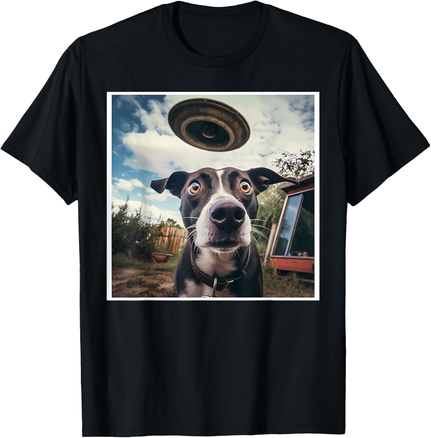 Dog Selfie with UFOs Alien Extraterrestrial UFO Believer T-Shirt - T-Shirt | Black