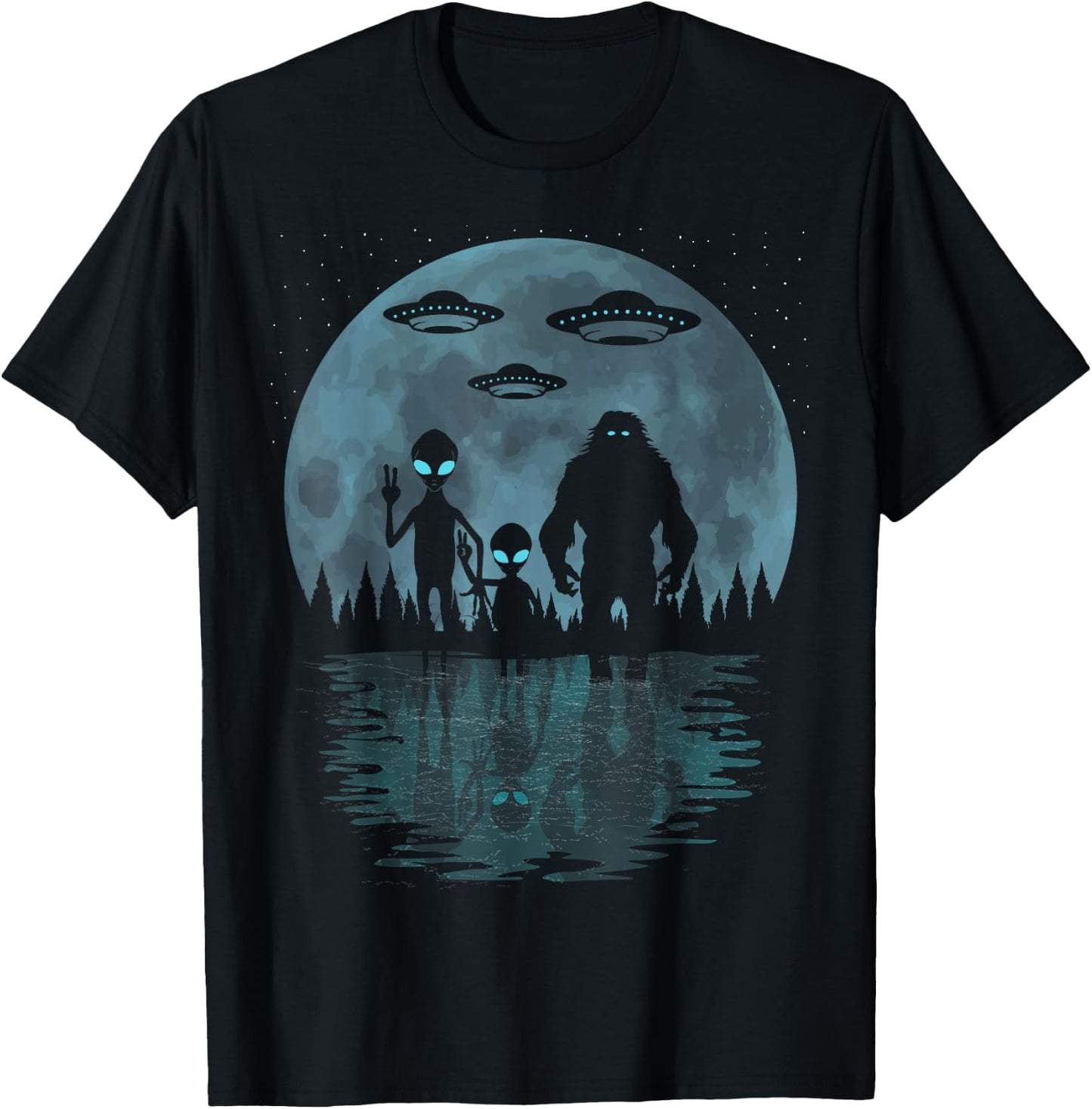 Alien And Bigfoot Moon, UFO's Funny Sasquatch And Aliens T-Shirt - T-Shirt | Black